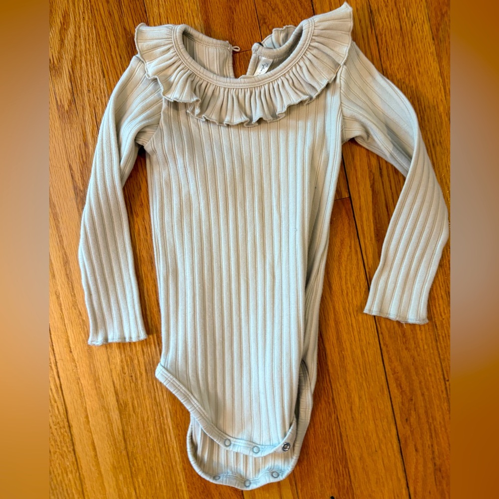 NWOT Rylee + Cru bodysuit